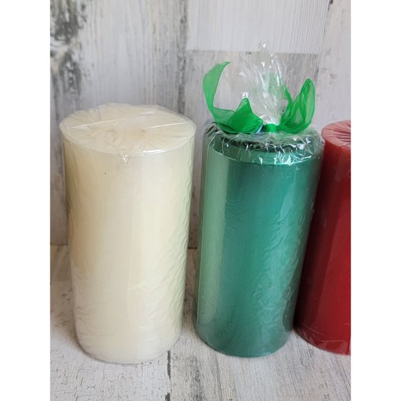 Pillar red white green xmas candle festive color home decor - Picture 2 of 6